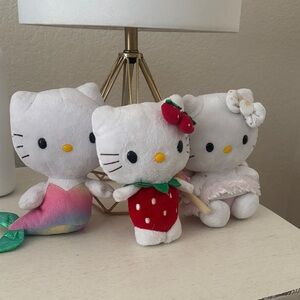 Hello Kitty Plush Trio